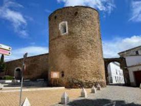 Puerta de Badajoz/Arco del Cubo