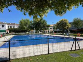 Piscina municipal de Almadén de la Plata