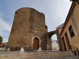 Puerta de Badajoz/Arco del Cubo