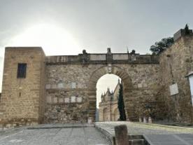 Arco de los Gigantes