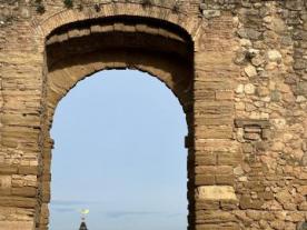 Arco de los Gigantes
