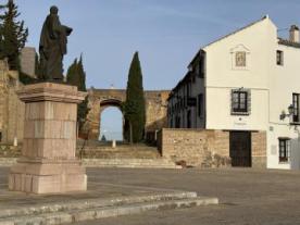 Arco de los Gigantes