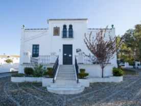 Centro de Artesanos y Cuartel Viejo