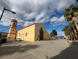 Iglesia Virgen del Rosario en Rioja