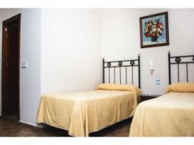 Hostal Restaurante El Cazador
