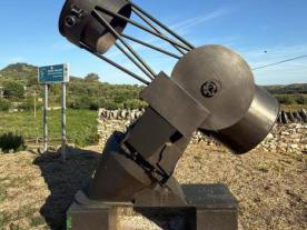 Escultura Telescopio