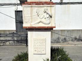 Monumento Homenaje  a la Mujer de Almadén de la Plata
