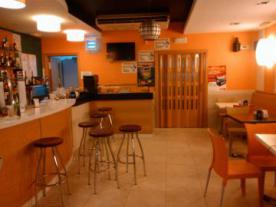 Cafetería - Cervecería IZAN