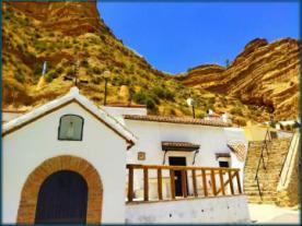 Albergue Municipal de Peregrinos Cueva del Rubio