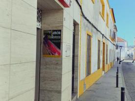 Modas y Complementos Victoria