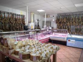 Tienda Ibéricos el Culebrín (junto secadero)