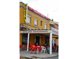 Hostal Arias