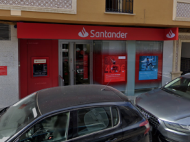 Cajero de la entidad Santander en Cabra