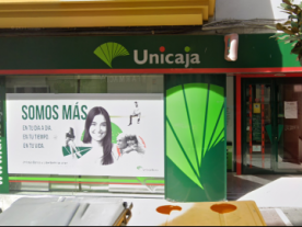 Cajero de Unicaja banco en Cabra